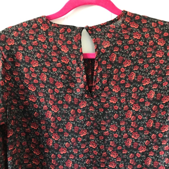 Beautiful Rose Blouse - Picture 5 of 5